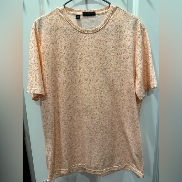 NWOT Saks 5th Avenue Made in Italy 🇮🇹 Large T-Shirt, 100% cotton - Picture 1 of 5